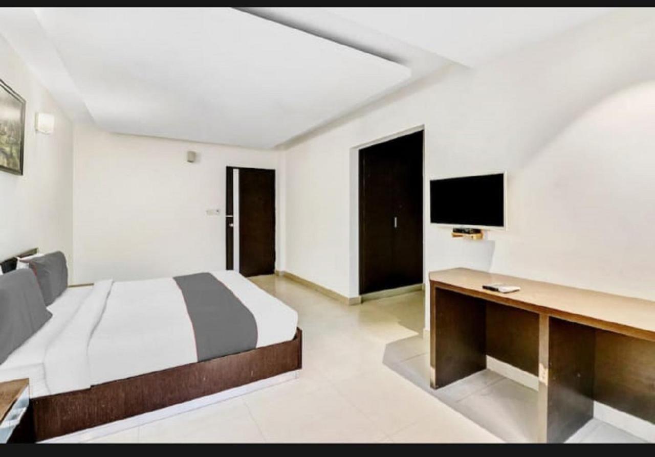 Aerocity Hotel Jindal Palace Delhi- A Well Hygiene Property"All Staff Vaccinated " Új-Delhi Kültér fotó