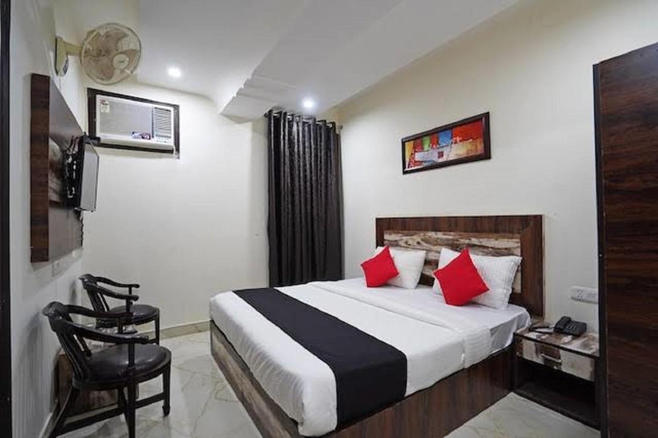 Aerocity Hotel Jindal Palace Delhi- A Well Hygiene Property"All Staff Vaccinated " Új-Delhi Kültér fotó