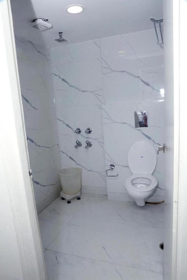 Aerocity Hotel Jindal Palace Delhi- A Well Hygiene Property"All Staff Vaccinated " Új-Delhi Kültér fotó